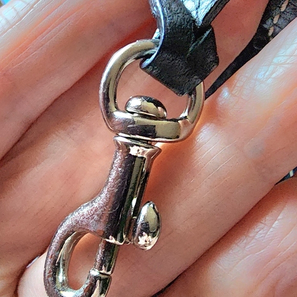 Vintage Dooney and Bourke.  Black  Very clean and well loved. - Picture 7 of 17